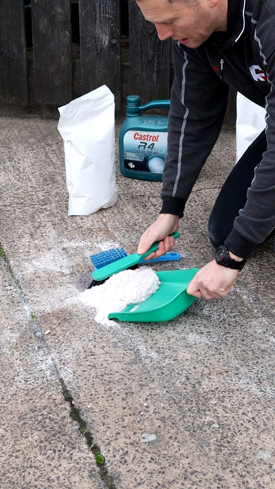 Spill-Aid Power Absorber - 30L Powder Absorbent